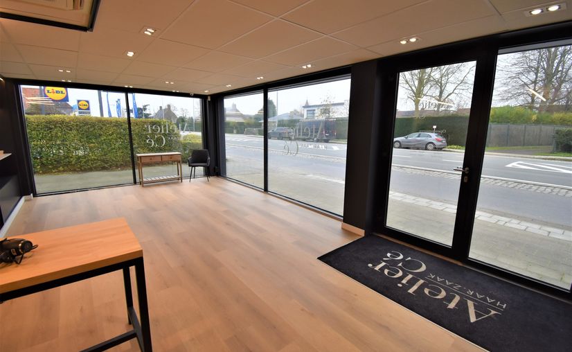 Baanwinkel te huur in Zedelgem
