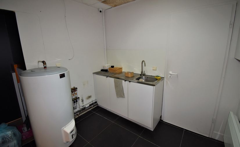 Baanwinkel te huur in Zedelgem