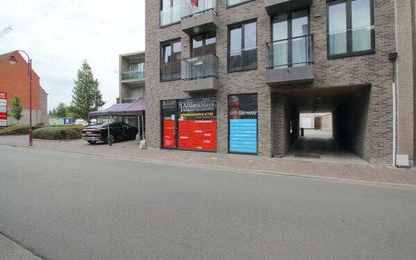 Commercial groundfloor for sale in Aalter