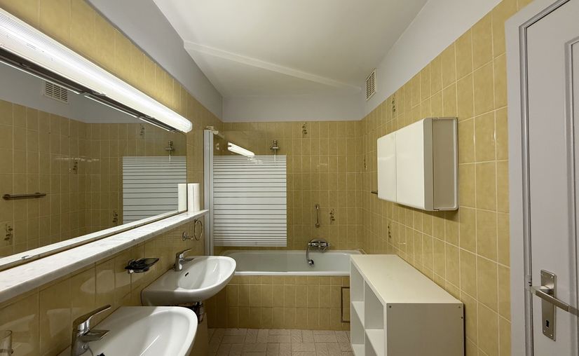 Flat for sale in Sint-Kruis