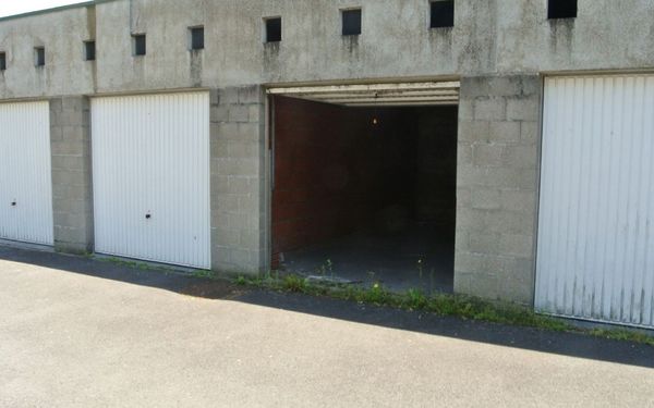 Garage for rent in Beernem