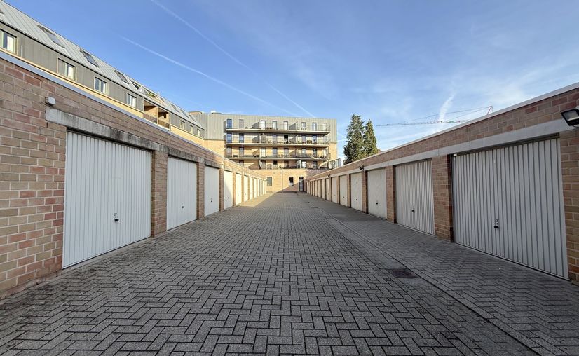 Gesloten garagebox te huur in Aalter