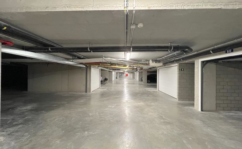 Gesloten garagebox te huur in Beernem