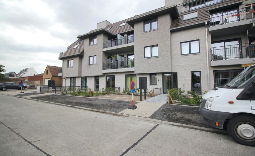 Gesloten garagebox te huur in Beernem