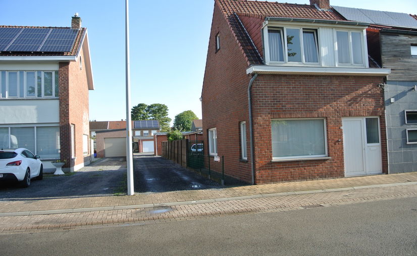 Gesloten garagebox te huur in Beernem