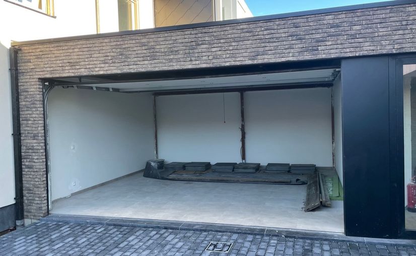 Gesloten garagebox te huur in Beernem