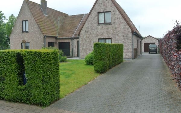 House for rent in Beernem