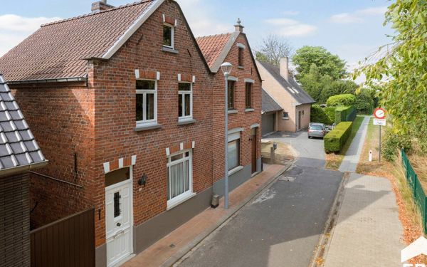 House for sale in Beernem