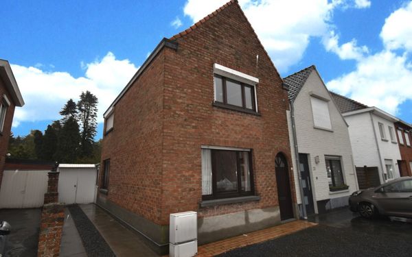 House for sale in Beernem