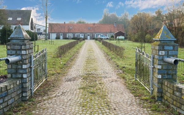 House for sale in Beernem