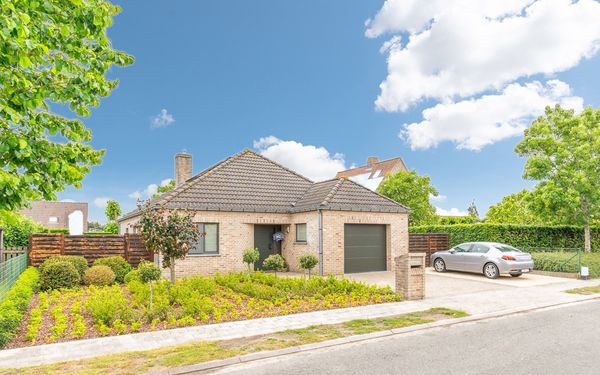 House for sale in Beernem