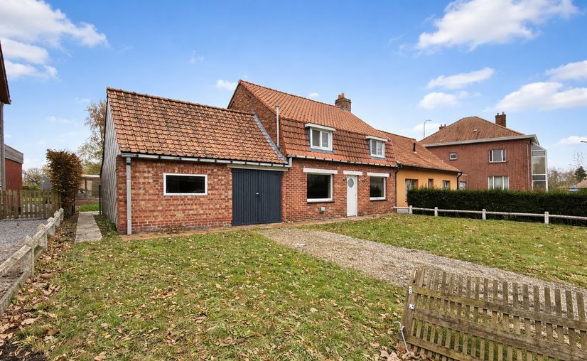 House for sale in Beernem