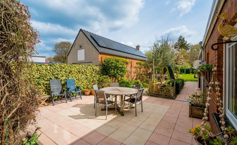 House for sale in Beernem