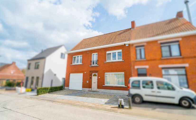 House for sale in Beernem