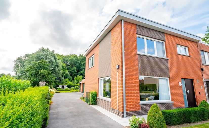 House for sale in Beernem