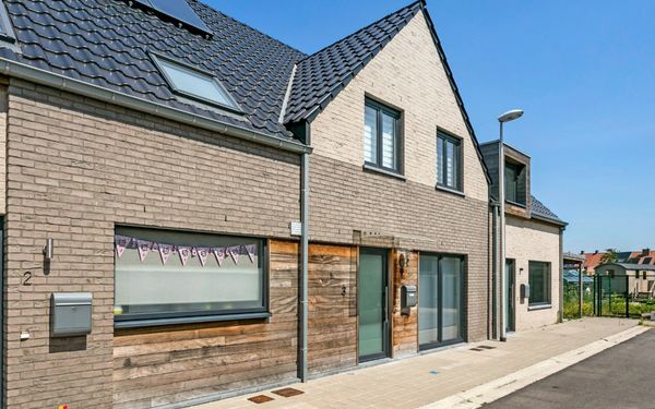 House for sale in Gistel