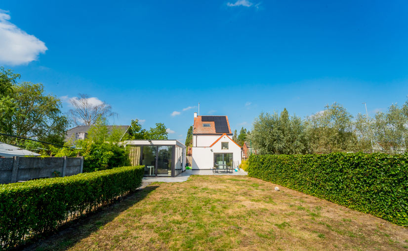House for sale in Knesselare