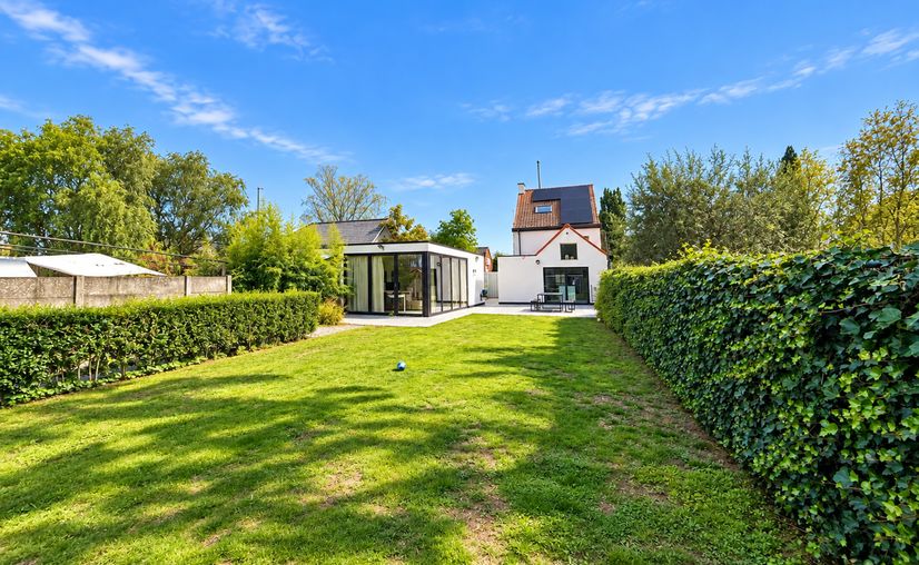 House for sale in Knesselare
