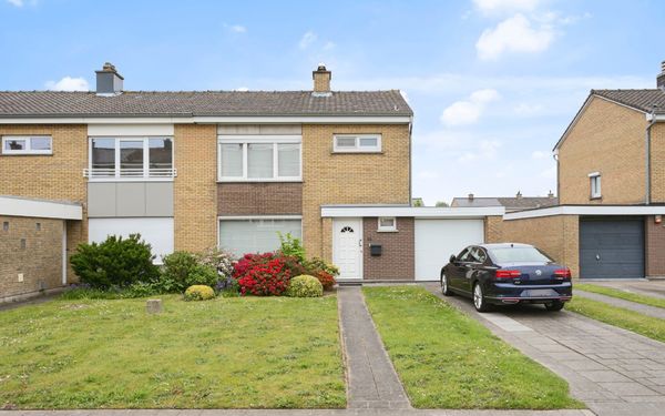 House for sale in Oostkamp