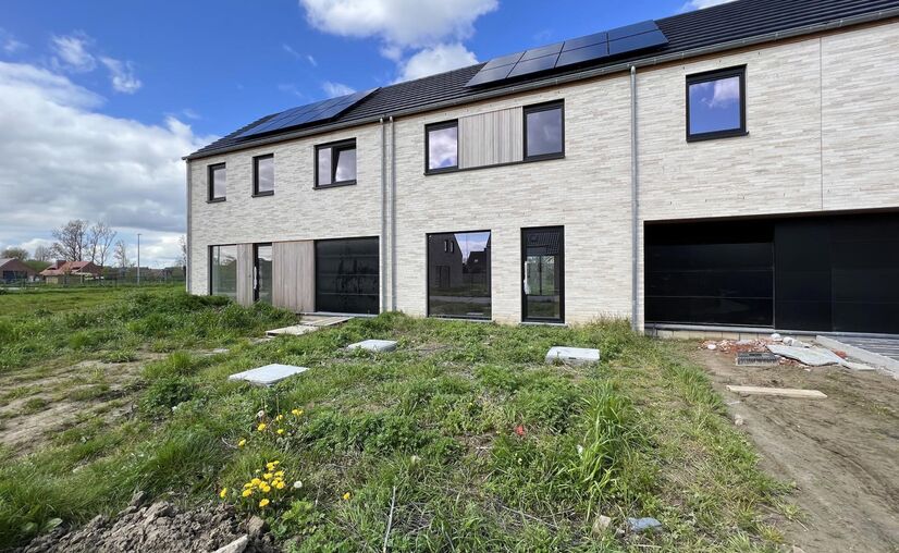 House for sale in Ruiselede