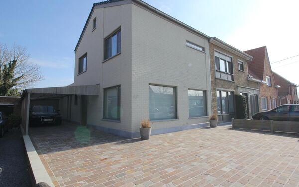 House for sale in Zedelgem