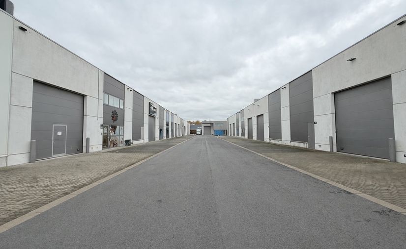 Industrial building for sale in Aalter