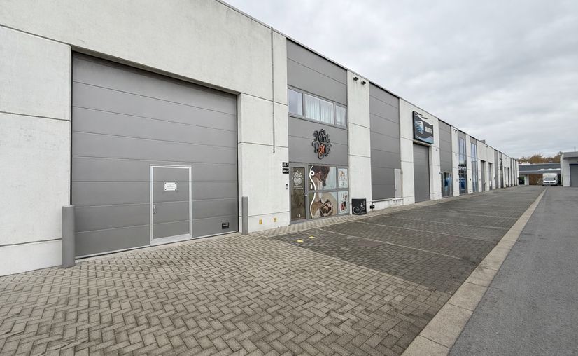 Industrieel gebouw te koop in Aalter