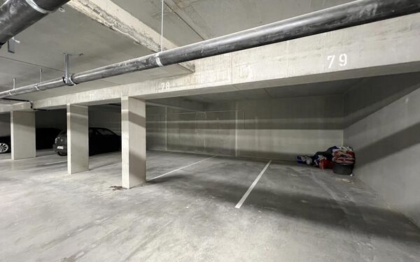 Inside parking for rent in Beernem