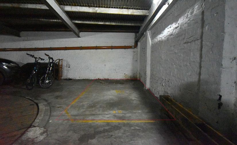 Inside parking for sale in Saint-Gilles