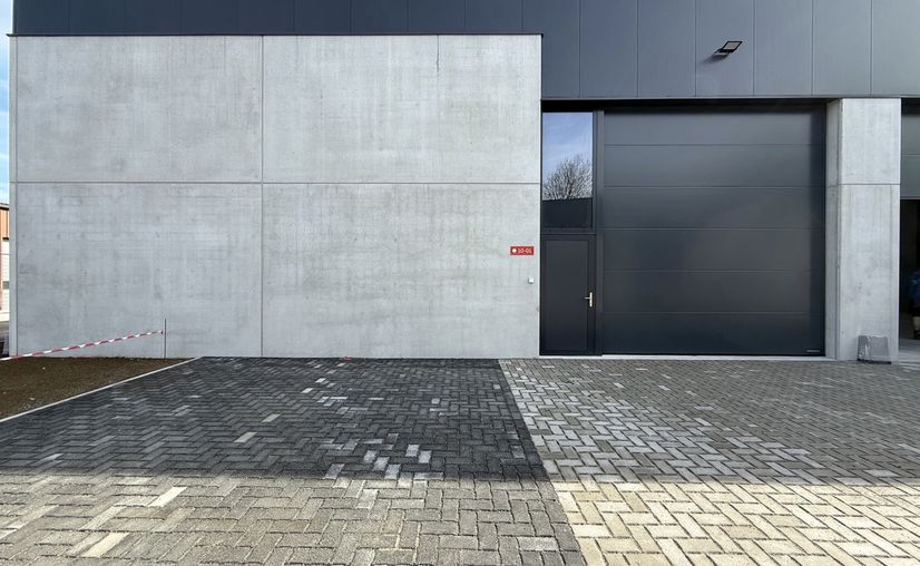 Polyvalent building for rent in Aalter