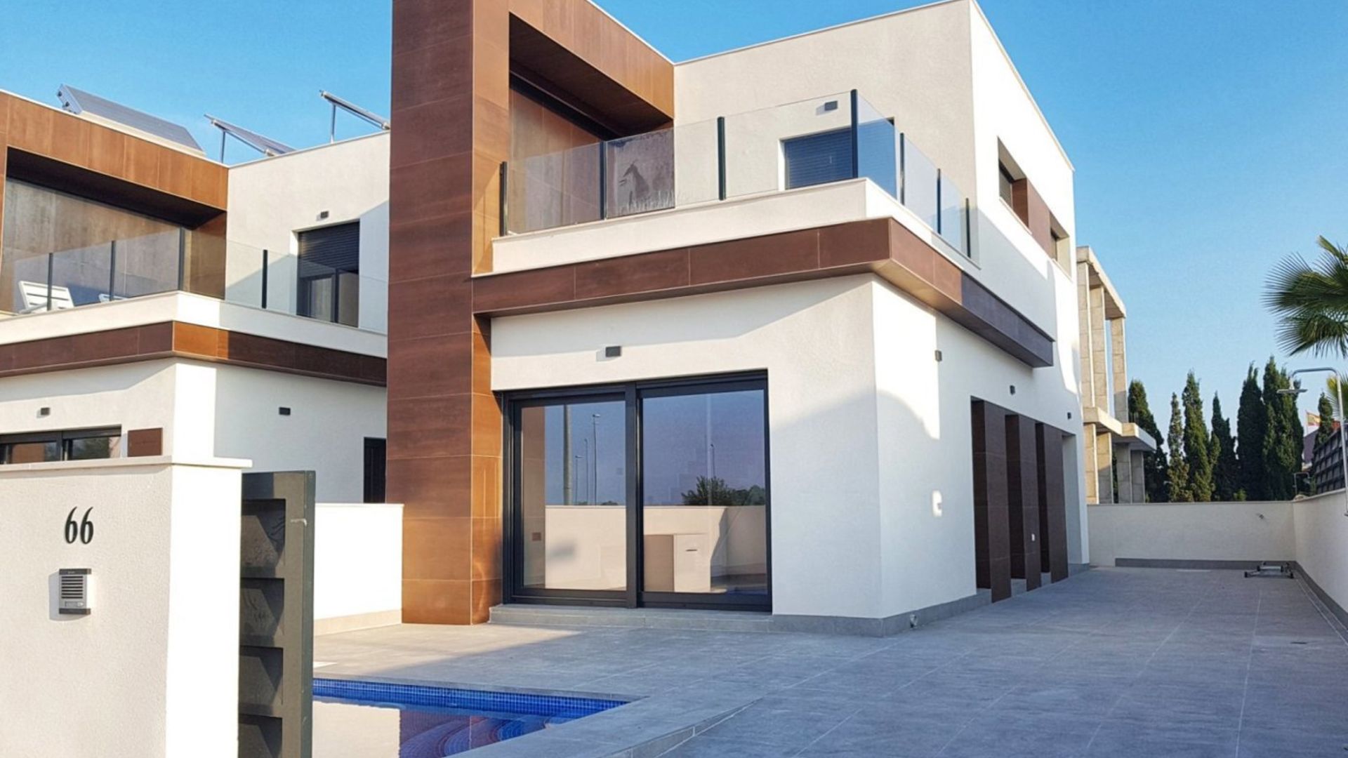 Villa for sale in Daya Nueva