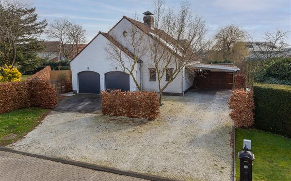 Villa for sale in Lovendegem