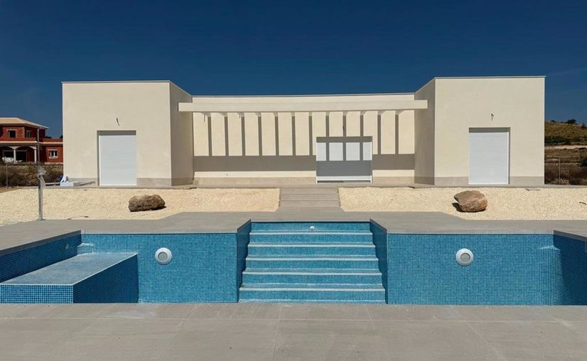 Villa for sale in Pinosol