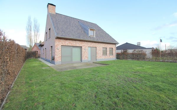 Villa te koop in Ruiselede